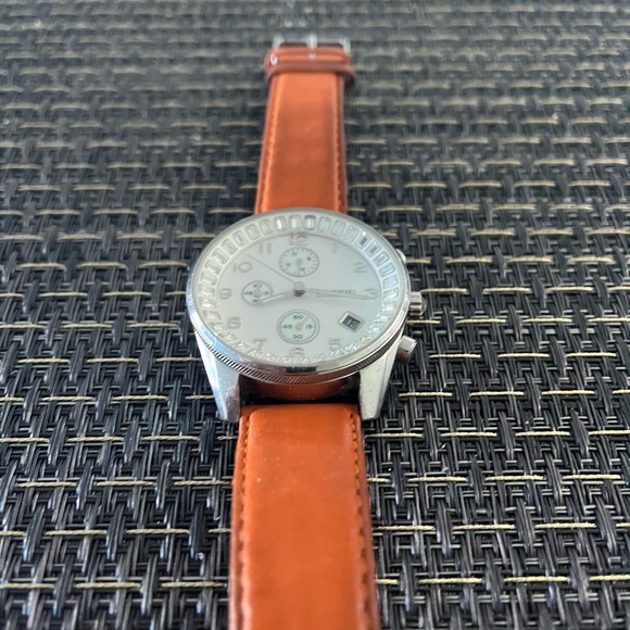 Fossil Watch - Picture 3 of 6